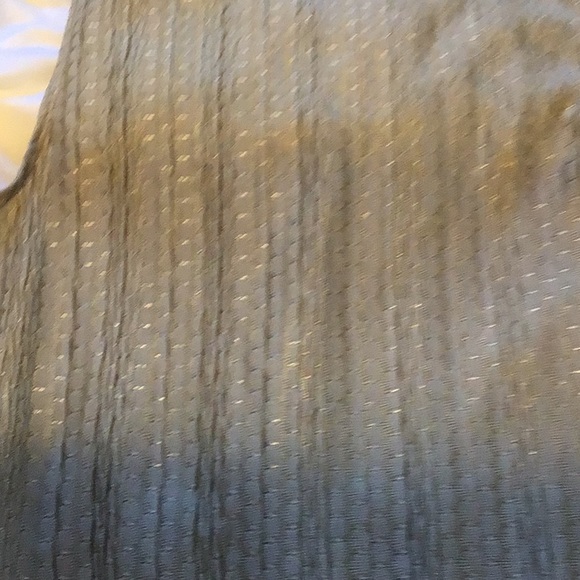 Top - Picture 3 of 3